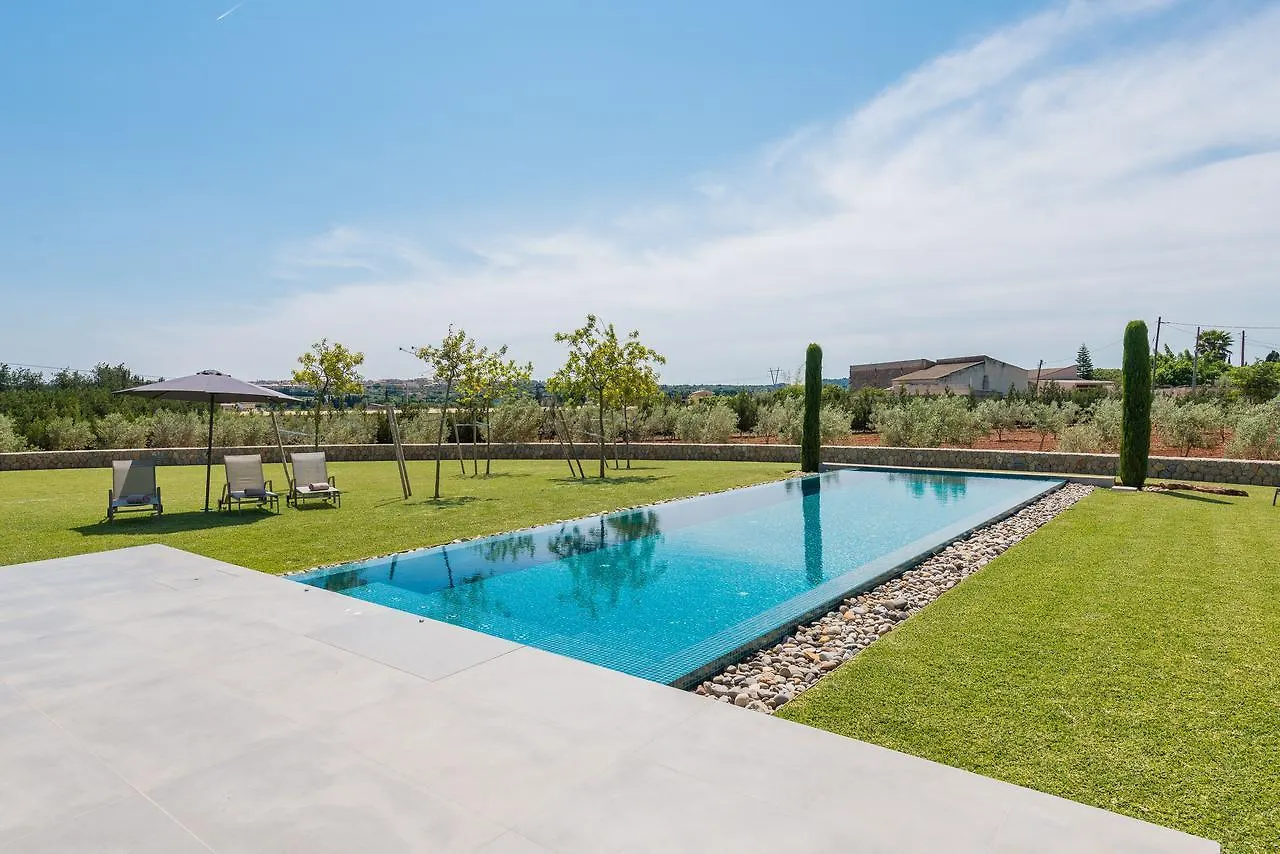 Short De Can Rius Muro Villa